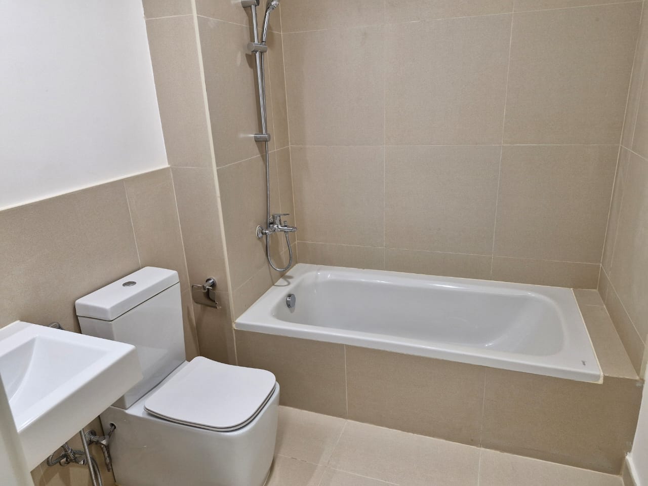 ✨ Luxurious Duplex for Rent in Sedra (Roshn) 🏡